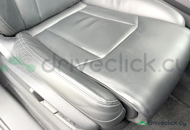 Audi Q7 White