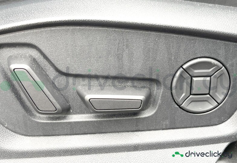 Audi Q7 White