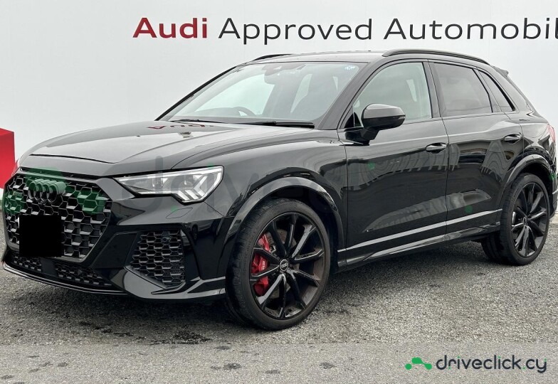Audi RS Q3 Black
