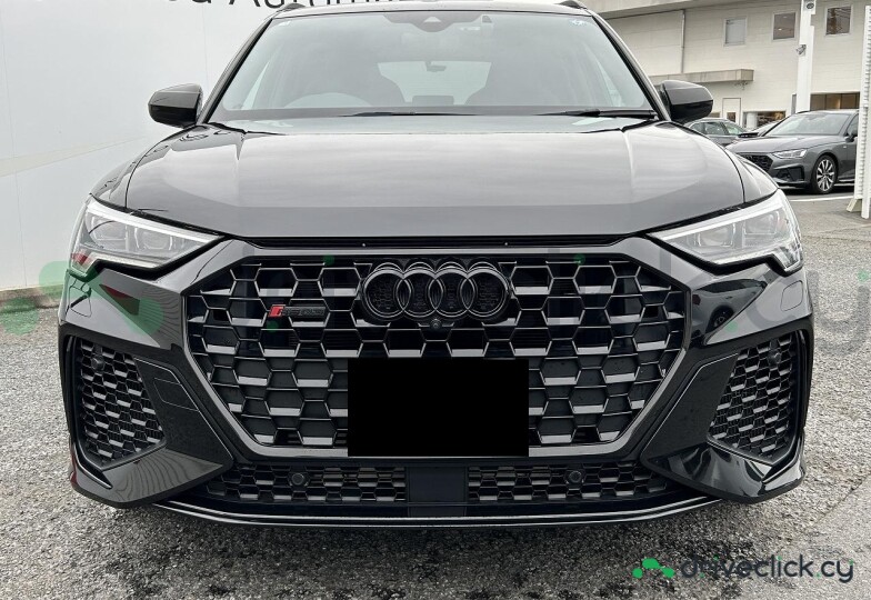 Audi RS Q3 Black