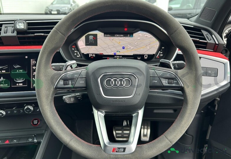 Audi RS Q3 Black