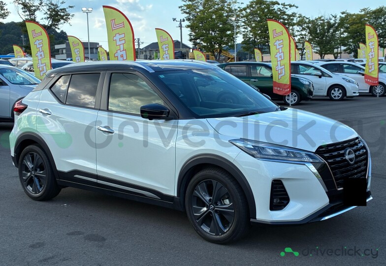 Nissan Kicks White