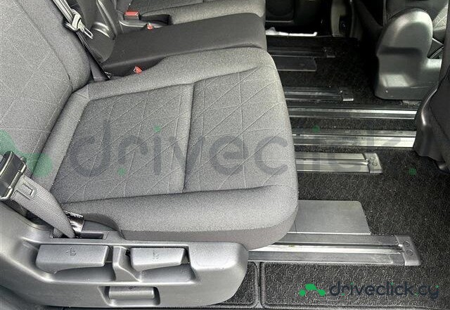 Nissan Serena White