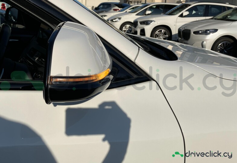 BMW X2 White
