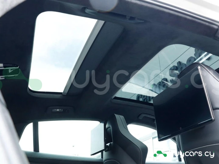 Porsche Panamera Белый