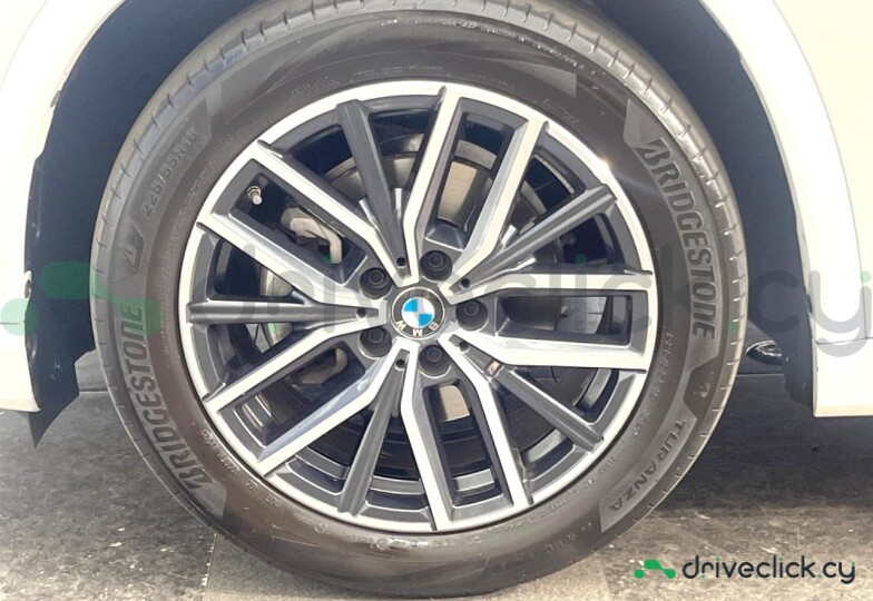 BMW X1 White