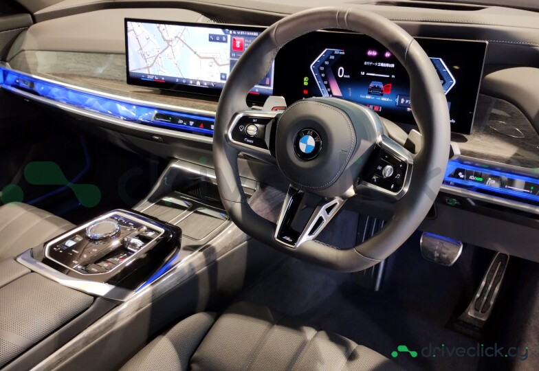BMW 7 series Black