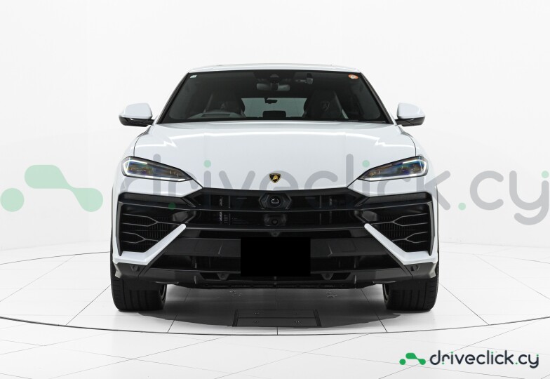 Lamborghini Urus White