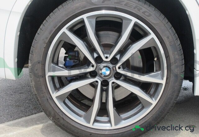 BMW X2 White