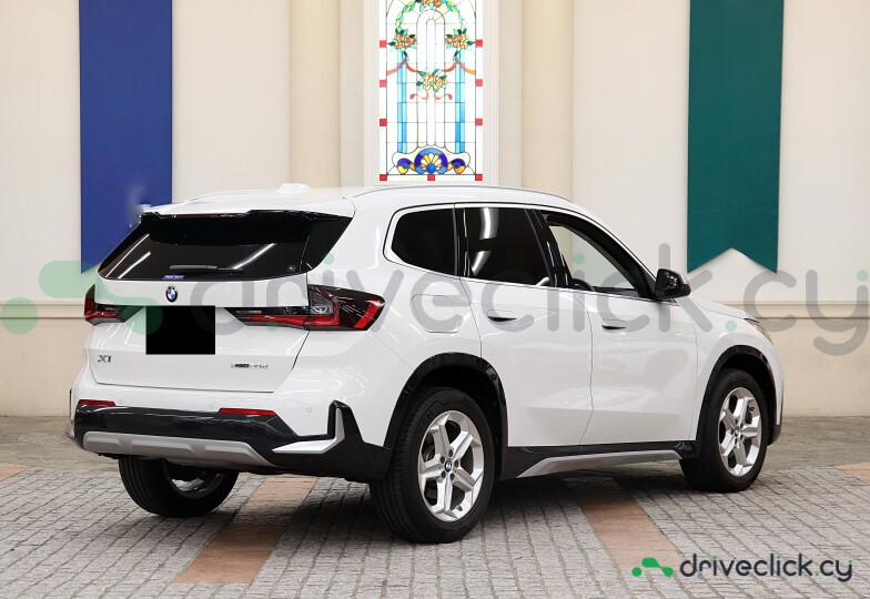 BMW X1 White
