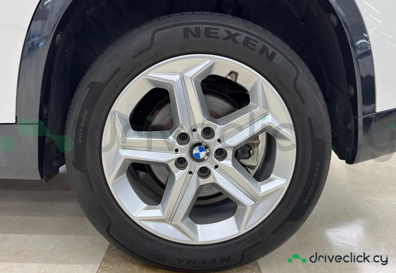 BMW X1 White