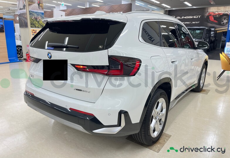 BMW X1 White