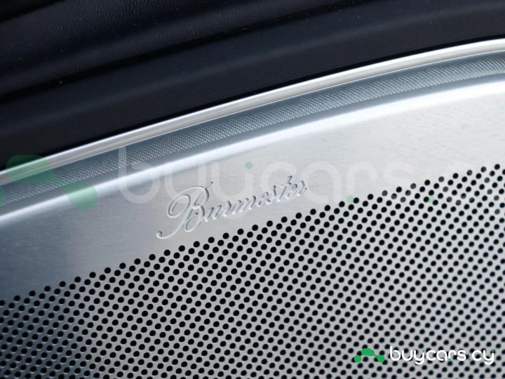 Porsche Panamera Белый