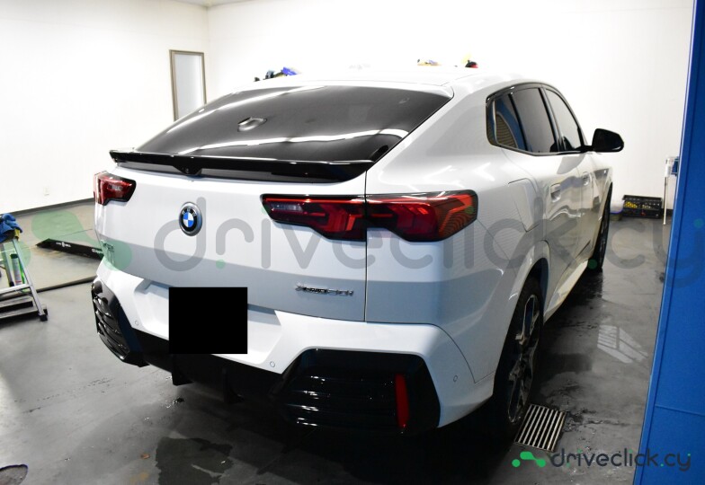 BMW X2 White