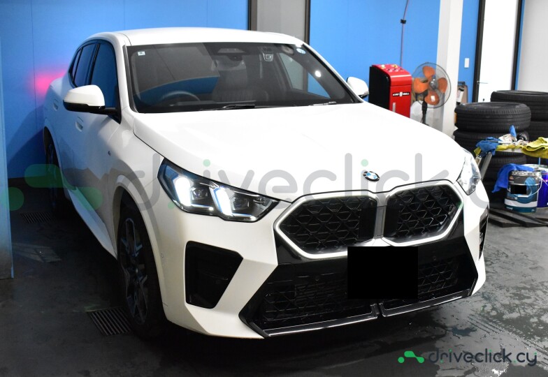 BMW X2 White