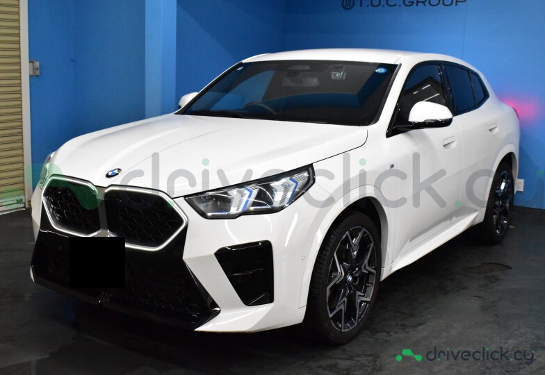 BMW X2 White