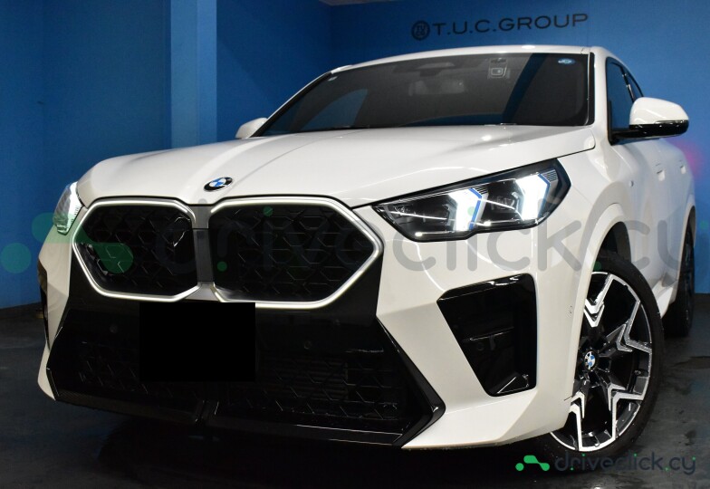 BMW X2 White