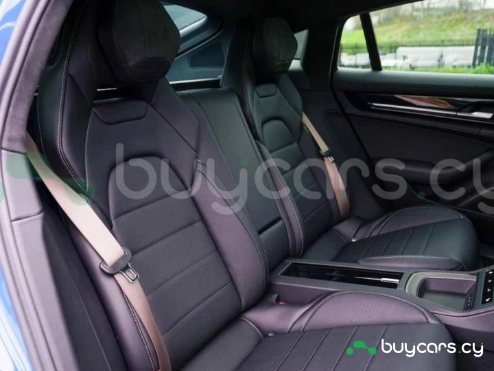 Porsche Panamera Синий