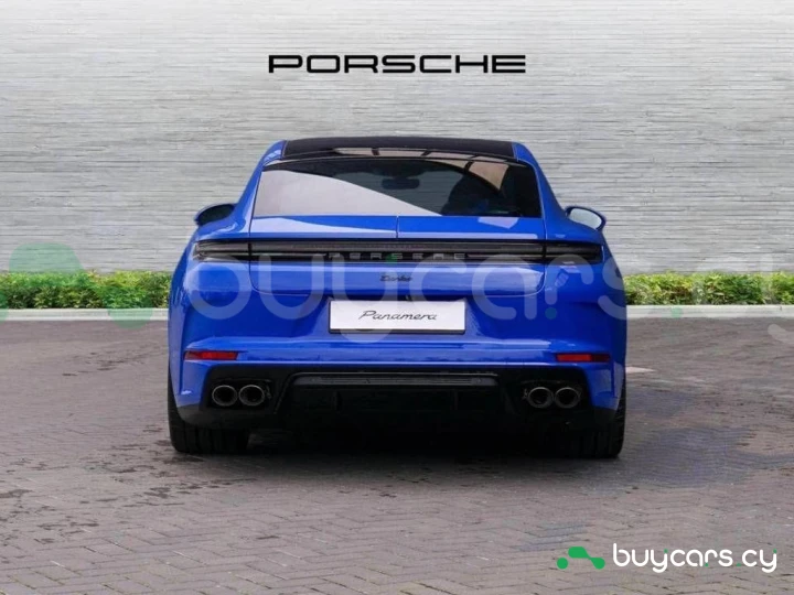 Porsche Panamera Синий