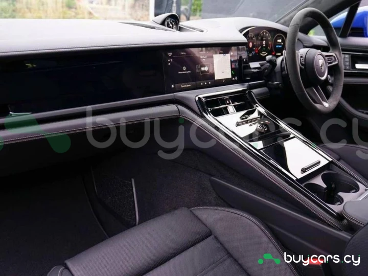 Porsche Panamera Синий