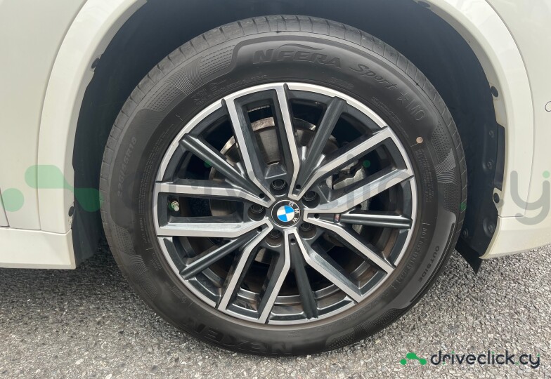 BMW X1 White