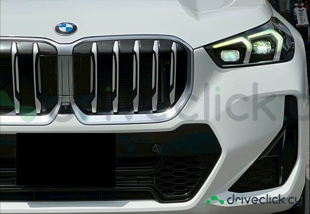BMW X1 White