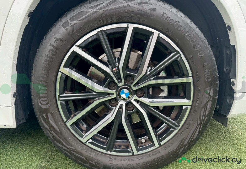 BMW X1 White