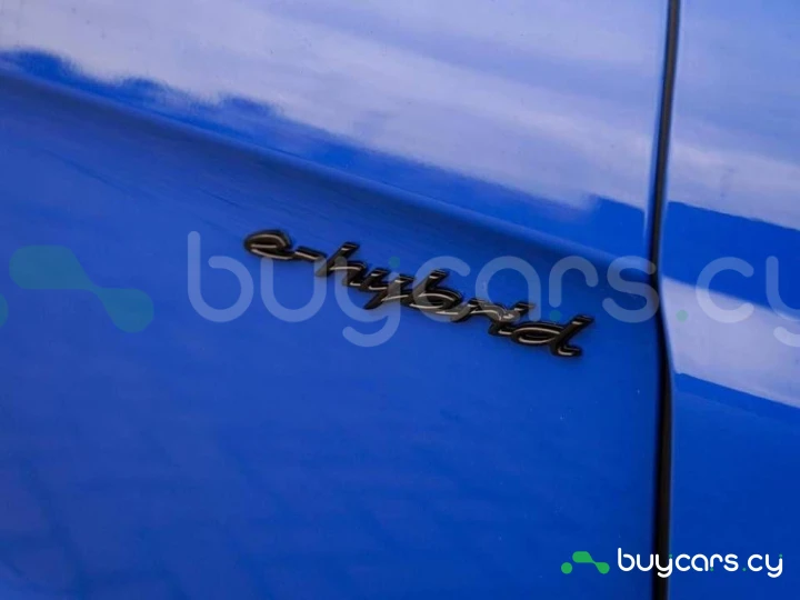 Porsche Panamera Синий