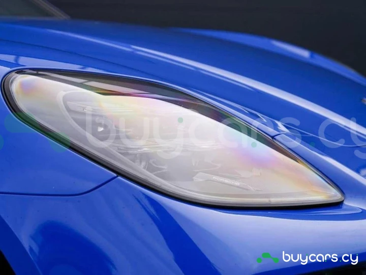 Porsche Panamera Синий