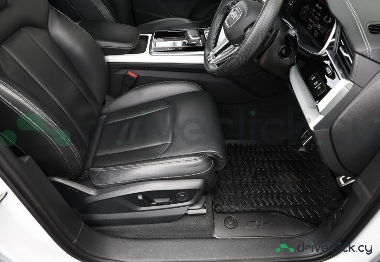 Audi Q7 White