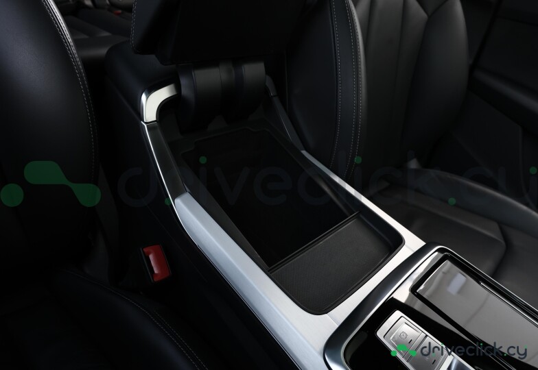 Audi Q7 White