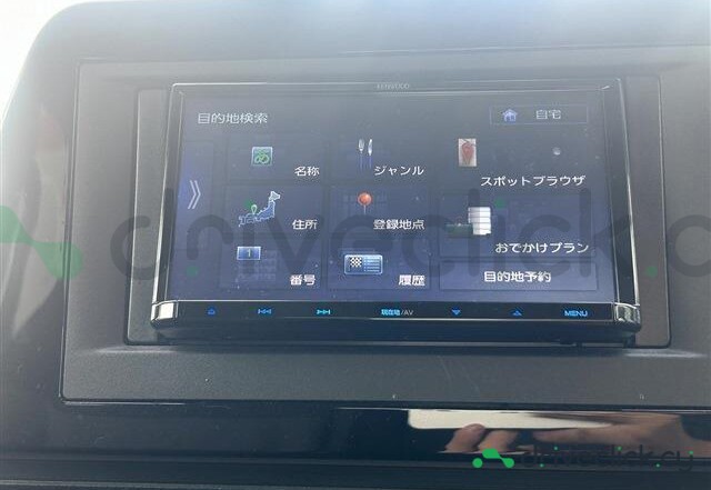 Nissan Serena White