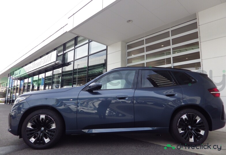 BMW X3 Blue