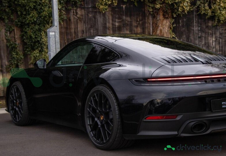Porsche 911 Black