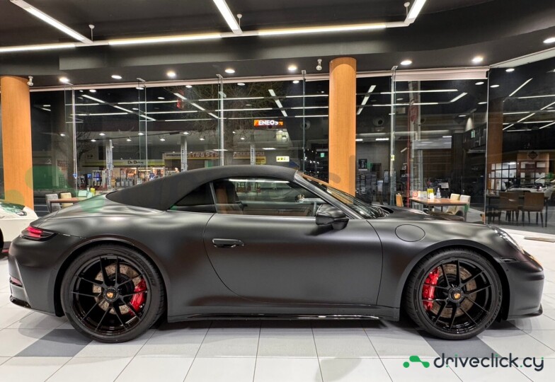 Porsche 911 Black