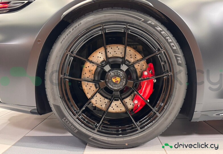 Porsche 911 Black