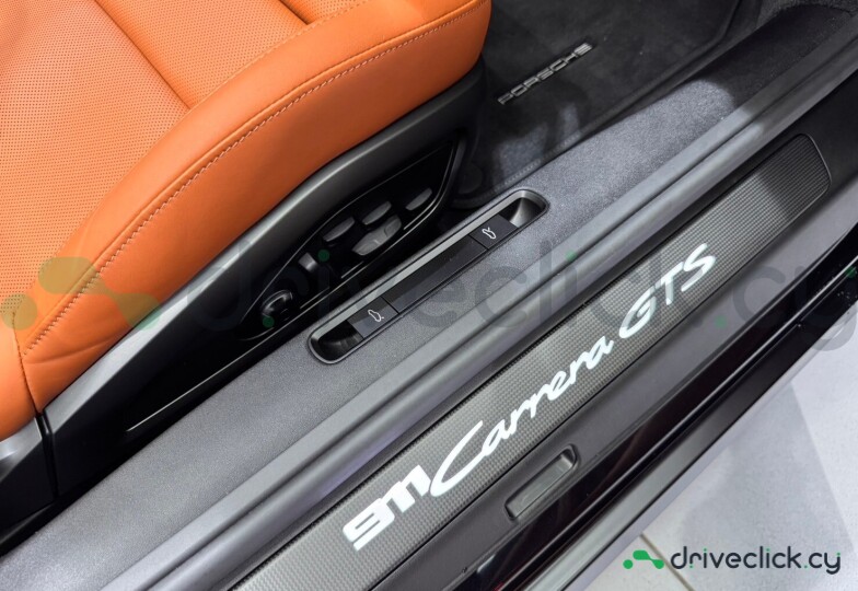 Porsche 911 Black