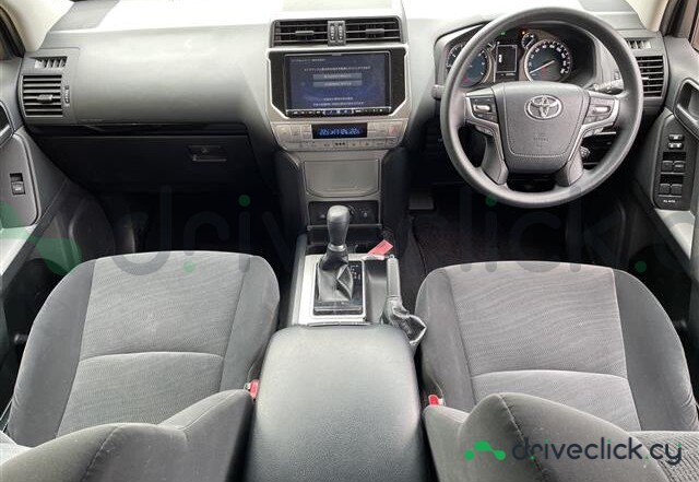 Toyota Land Cruiser Prado White