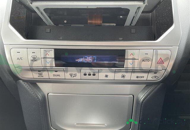 Toyota Land Cruiser Prado White