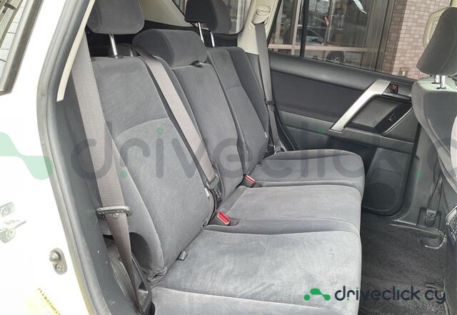 Toyota Land Cruiser Prado White