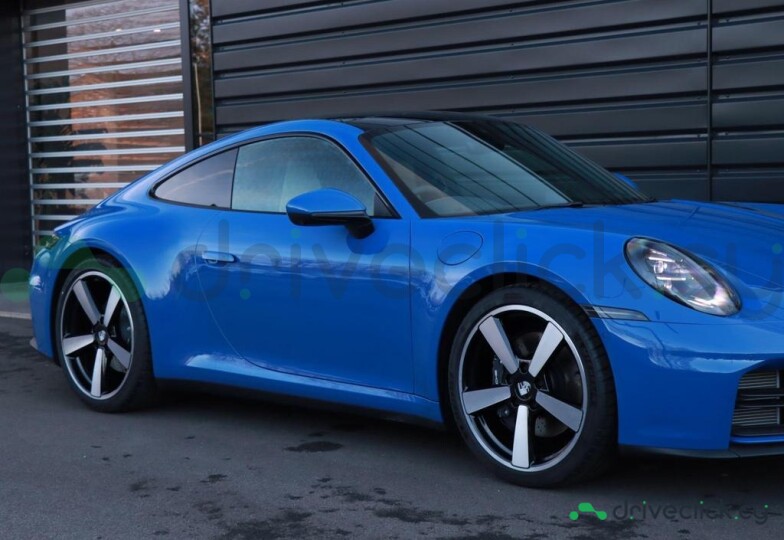 Porsche 911 Blue