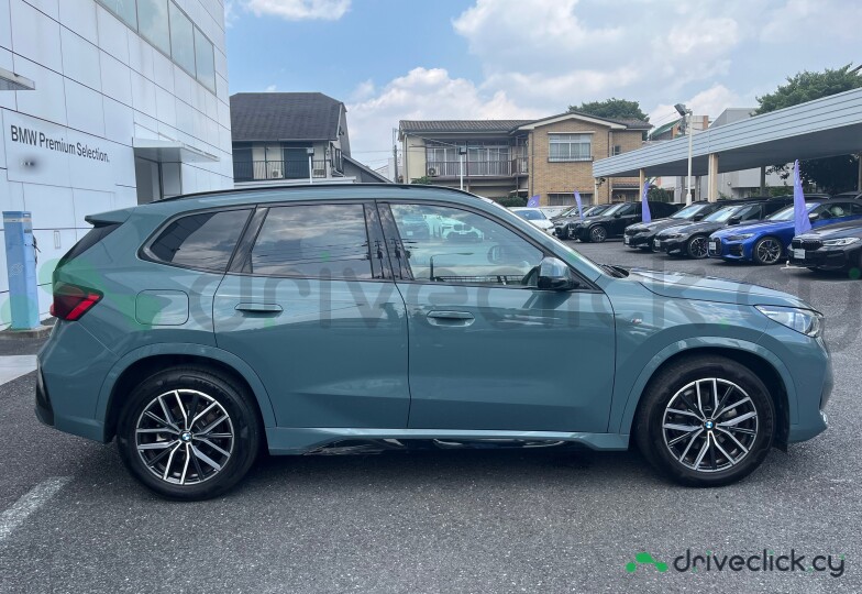 BMW X1 Green