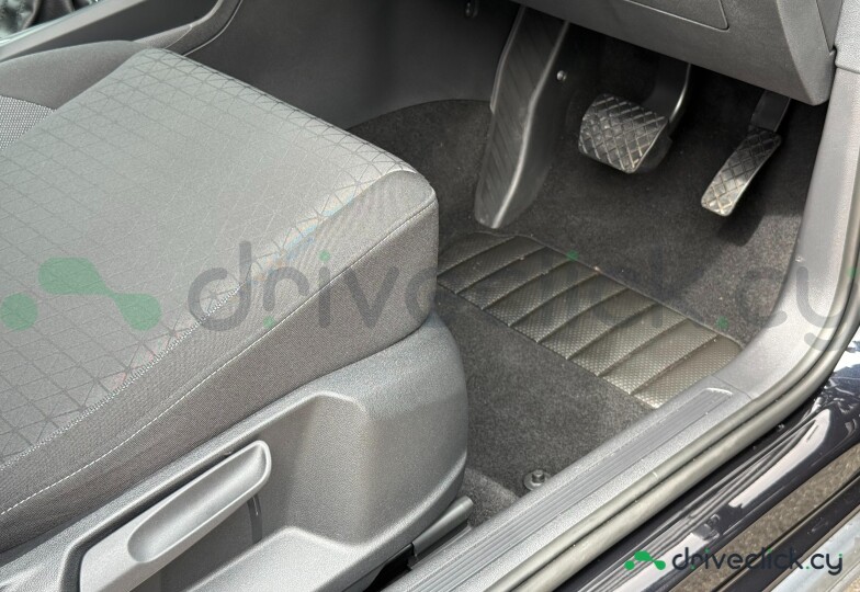 Volkswagen T-Cross Black