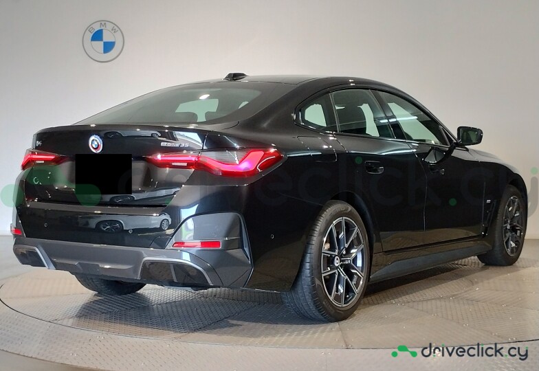 BMW i4 Black