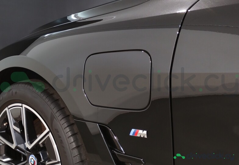 BMW i4 Black