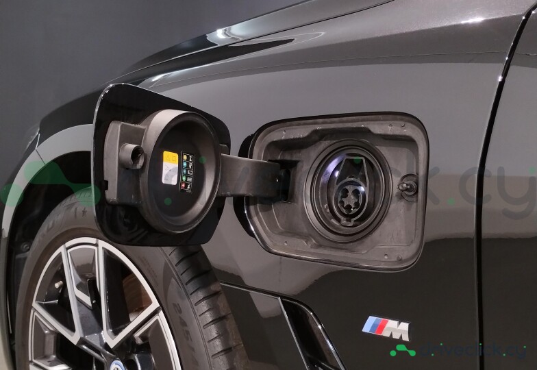 BMW i4 Black