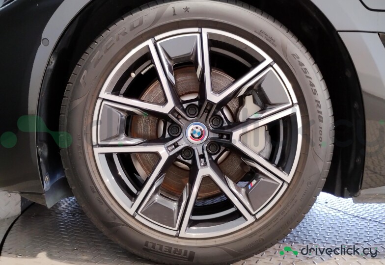 BMW i4 Black