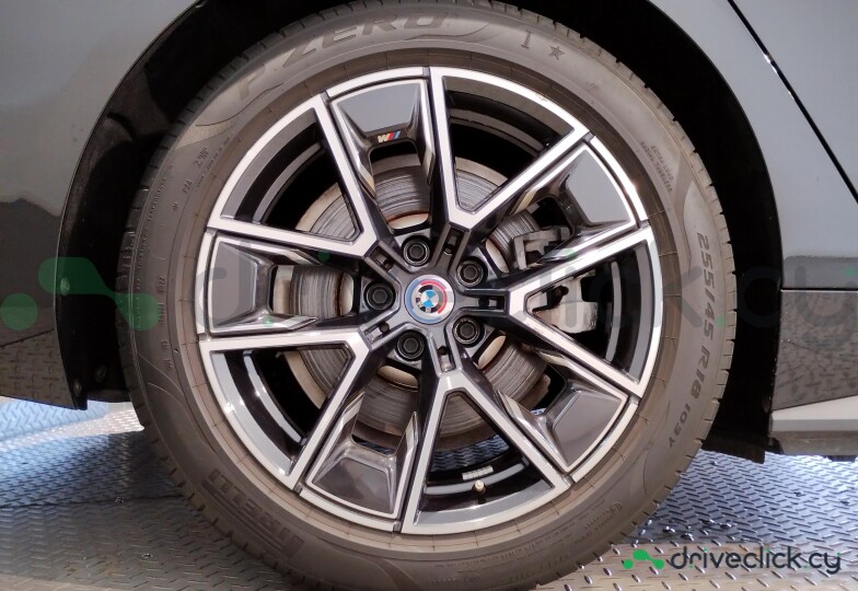 BMW i4 Black