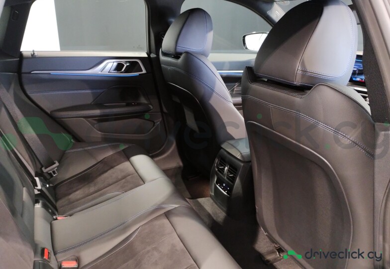 BMW i4 Black