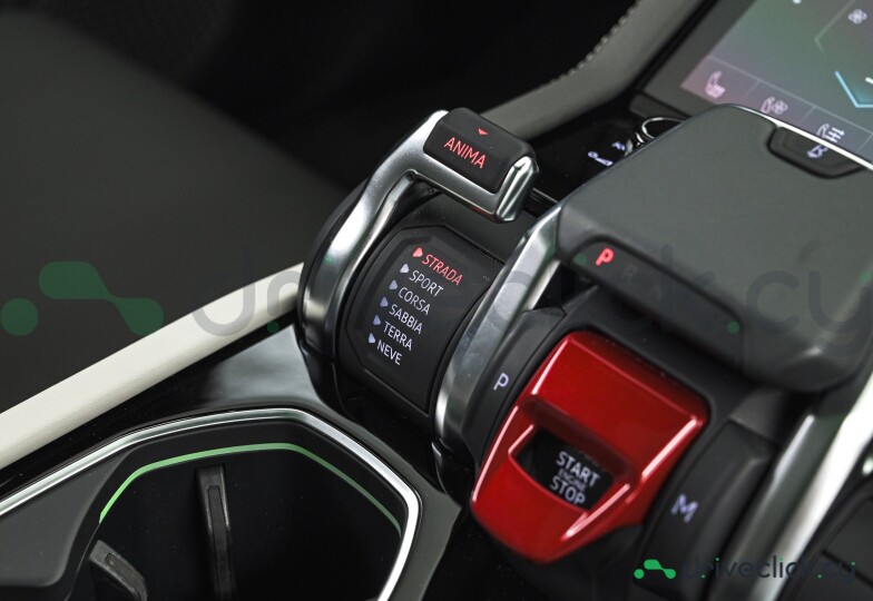 Lamborghini Urus White